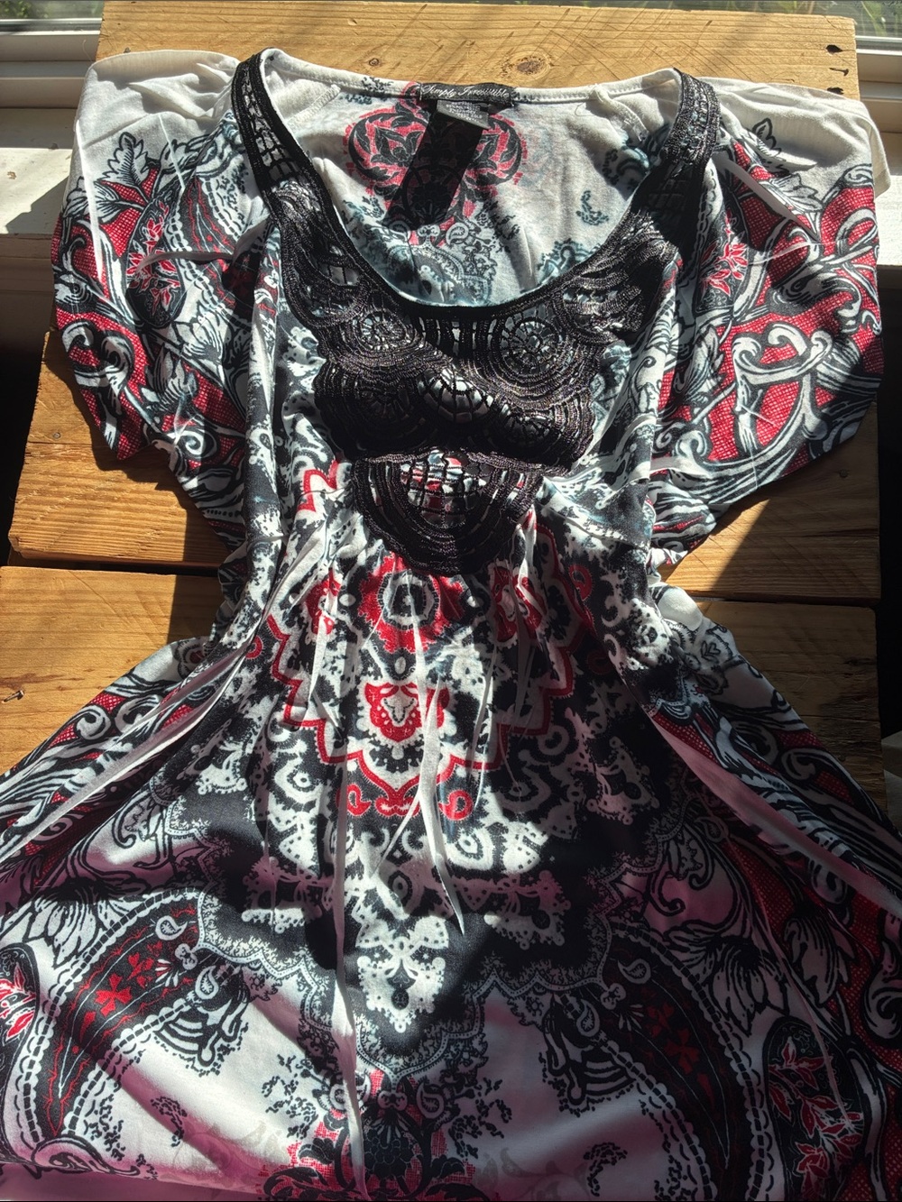 Simply Irresistible Black and Red Medallion Print Top